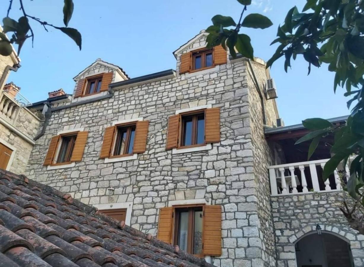 Apartamento Vila Dora Supetar Exterior foto